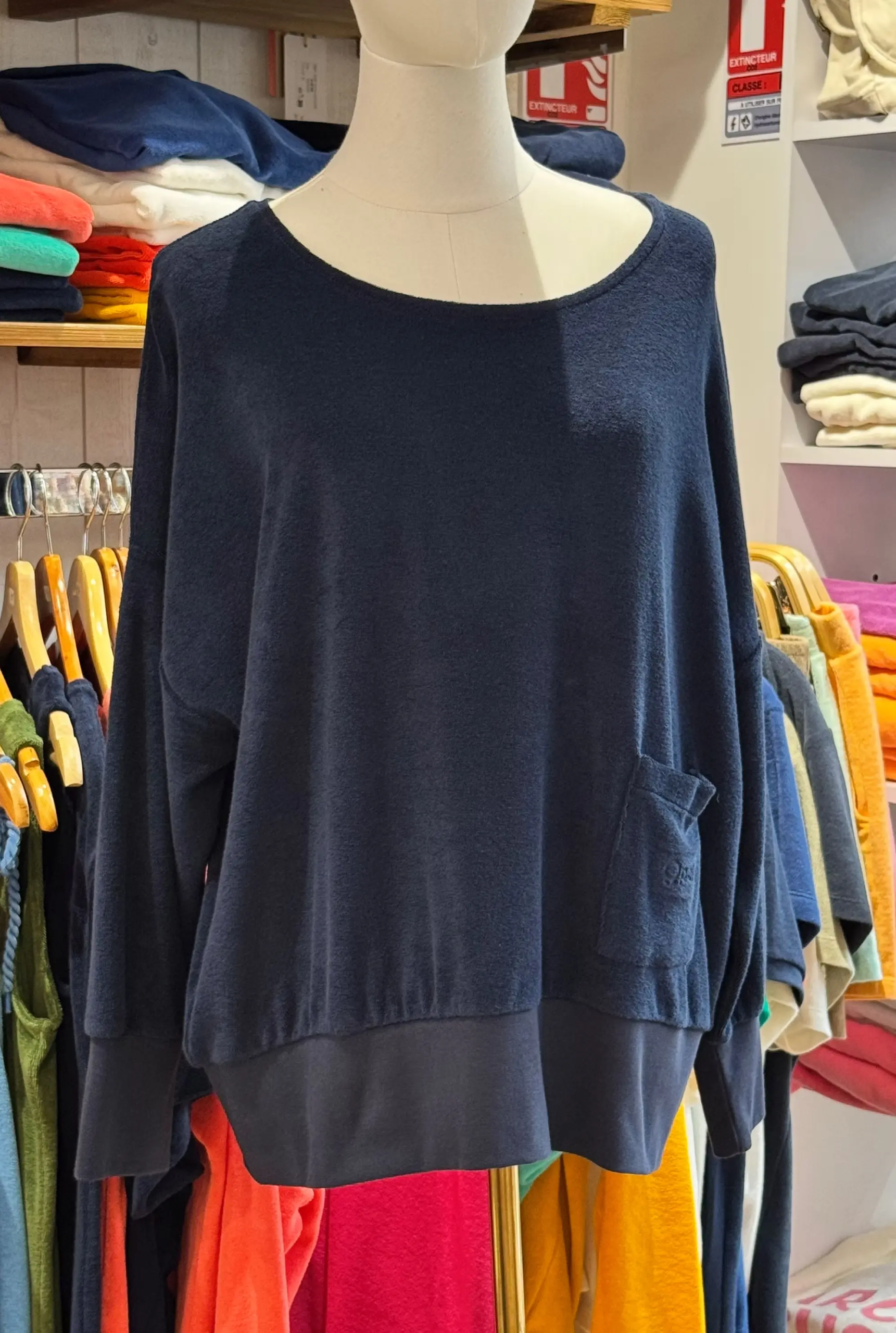 Pull estheme navy